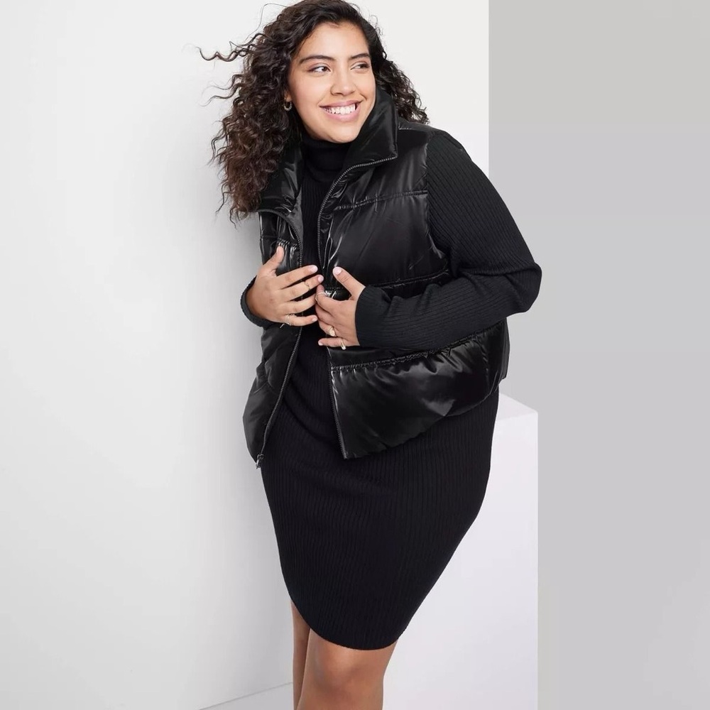 Wild Fable (Target) Women’s Plus Size Iridescent Cropped Black Puffer Vest- 2X